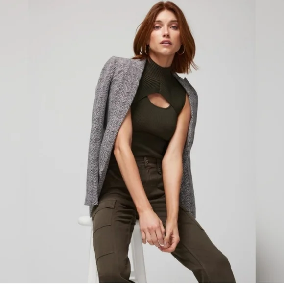 NWT WHBM TOP - Picture 3 of 5